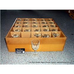 BOX: WHITE WINE GALAXY GLASSES 25X THE MONEY