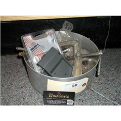 PAN – MISCELLANEOUS HARDWARE VISE – LIGHTBULBS