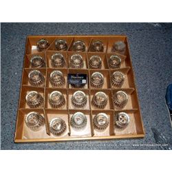 BOX: LIBBEY ROCK 8 OZ GLASSES 25X THE MONEY