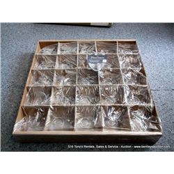 BOX: CLEAR GLASS CUP'S 25X THE MONEY