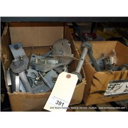 EQUIPMENT HARDWARE-BRACKETS 2X MONEY