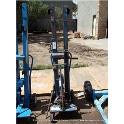 BLUE BIRD ENGINE HOIST