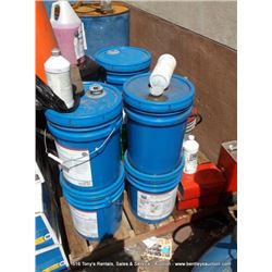 5-GALLON BUCKETS: HYDRAULIC OIL 10W/PUMP 10X MONEY
