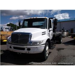 2005 INTERNATIONAL 4300 FLAT BED TRUCK ~ 111,011 M VIN: 1HTMMAAL05H168561, 4x2 Slider, 7.6L L6 Diese