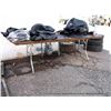 Image 1 : 8' FOLDING TABLE