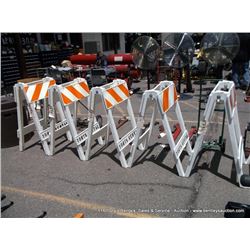 BARACADE SIGNS 5X MONEY