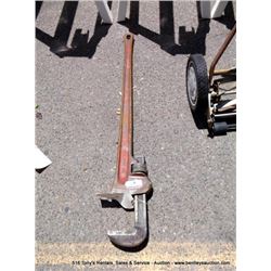 THE RIDGE TOOL PIPE WRENCH 46"