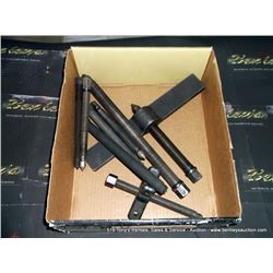 BOX: UNIVERSAL PULLERS 7X MONEY