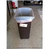 Image 1 : WASTE BASKET