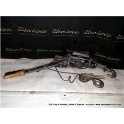 JUN KAUNA 2000 LB CAPACITY CABLE WINCH