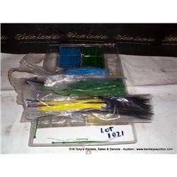 LOT: COLORED ZIP TIES