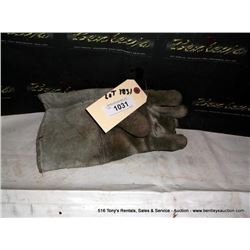 WELDING GLOVES
