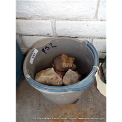 BUCKET: ROCKS