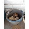 Image 1 : BUCKET: ROCKS