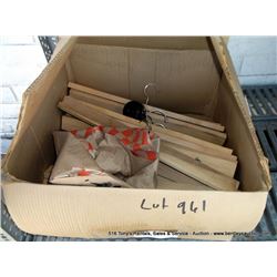 BOX: HANGERS