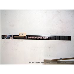 TRUCK DOOR EDGE MOLDING