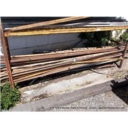 LOT: SCAFFOLDING BRACES