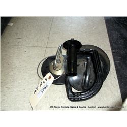 LOT: GLASS SUCTION CUPS