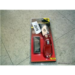 FOLDING UTILITY KNIFE