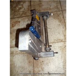 CRAIN CUTTER CO CERAMIC TILE CUTTER