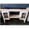 Image 1 : WHITE PAINTED WOOD DESK, GLASS TOP, UPPER CABINET UPPER CABINET IS IN BACK SHOP