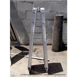 ALUMINUM RAMP
