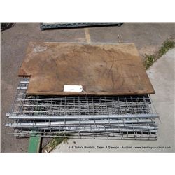 LOT: WIRE SHELVES