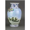 Image 2 : Chinese Export Figures Porcelain Vase Qianlong