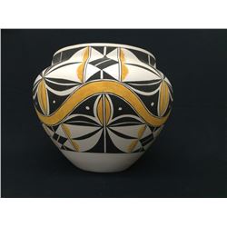 Large Acoma Pot by D. Patricio
