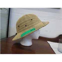 Pith helmet - like new