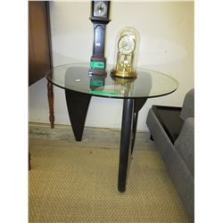 NEW - Round end table with glass top