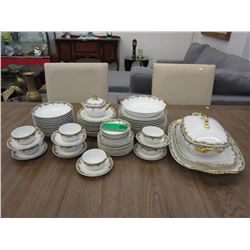 Limoges France dinner service - 64 pieces