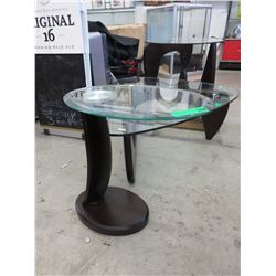 NEW - Small oval glass top end table