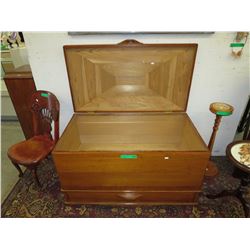Vintage - Hand crafted Fir Wood chest with drawer