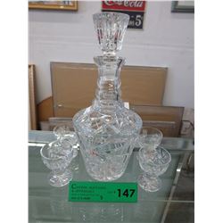 Pinwheel crystal sherry decanter with 4 glasses