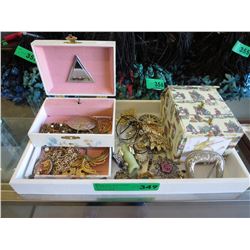Used fashion & costume jewelry