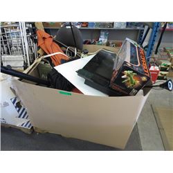 Skid of store returns & used items