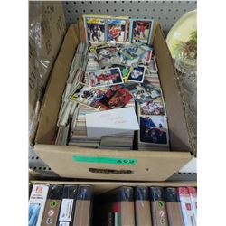 2500 Sports trading cards - approximate count