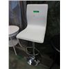 Image 1 : NEW - White hydraulic swivel stool