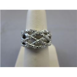 Ladies' Diamond weave design ring
