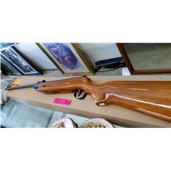 NEW - Break barrel pellet rifle with wood stock