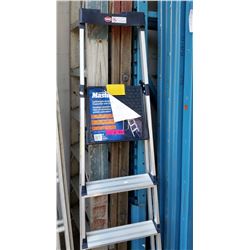 44" Aluminum step ladder - used