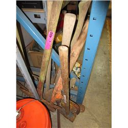 8 Vintage cast metal tools