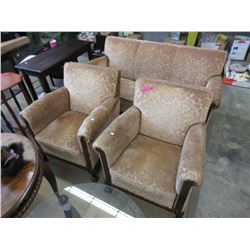 Vintage sofa & 2 chairs
