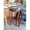 Image 1 : NEW - 30" stool