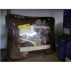 NEW - King sized "Bed in a Bag" - 7 Pieces