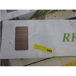 2 x 21 square foot box of engineered flooring