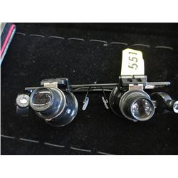 NEW - Illuminated jeweler's glasses