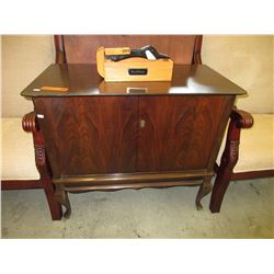 Vintage - Solid wood door front cabinet