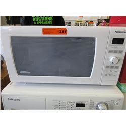 Used Panasonic "The Genius" microwave oven